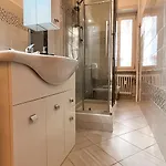 Near Metro Bengasi Апартаменты *