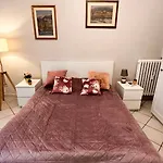 Апартаменты Near Metro Bengasi