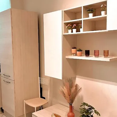 Near Metro Bengasi 아파트 토리노