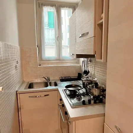 דירה Near Metro Bengasi *