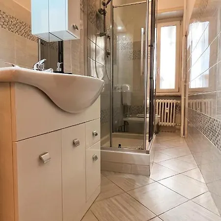 Near Metro Bengasi Апартаменты *