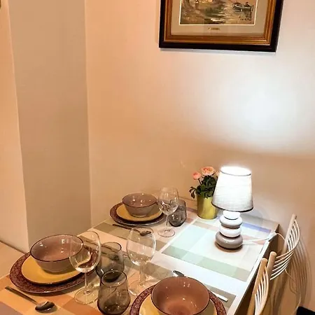 Near Metro Bengasi *