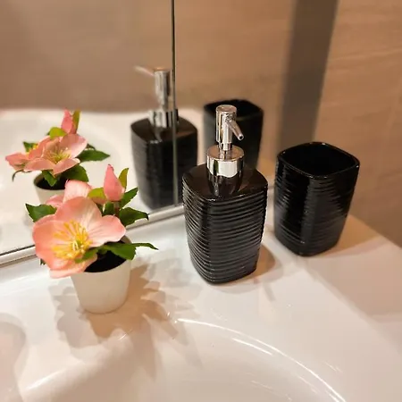 Near Metro Bengasi *