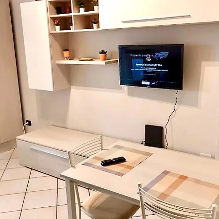 Near Metro Bengasi Апартаменты